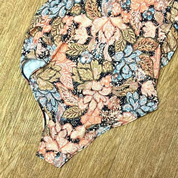 A Pea in the Pod Maternity Floral One-Piece Square Neckline Swimsuit Size Small - Picture 10 of 13